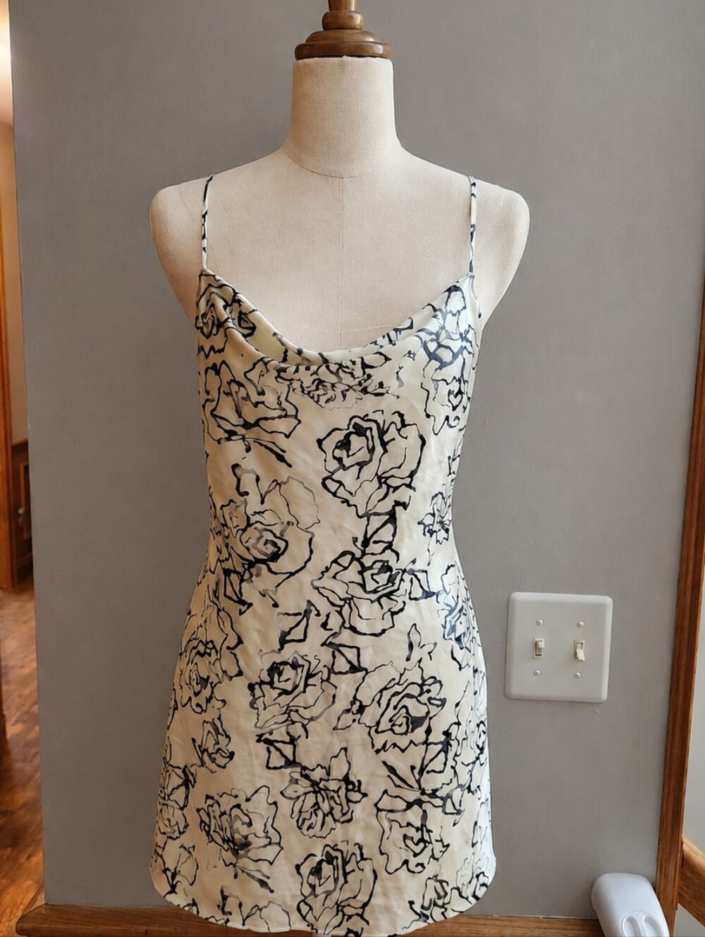 Y2K Gilligan & O'Malley Slip Dress Cowl Neck Sz L Mini Criss Cross Straps Rose